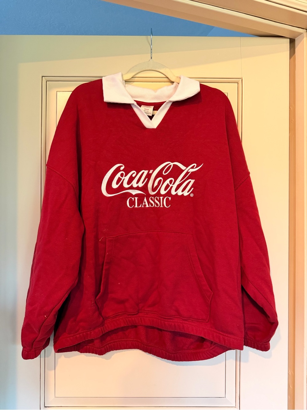 PacSun Coca-Cola Classic Vintage Style Collared Sweatshirt | Red | Medium